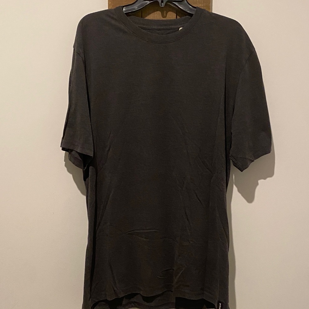 Prana Classic Black Short Sleeve Tee